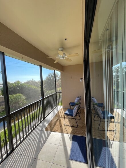 lainai 3 - 7230 Hamilton Rd