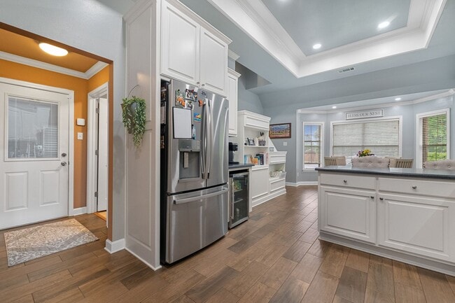 Building Photo - Wonderful Sherwood Home