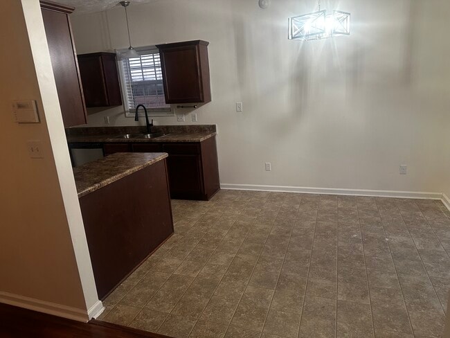 Building Photo - 110 Mingo Dr