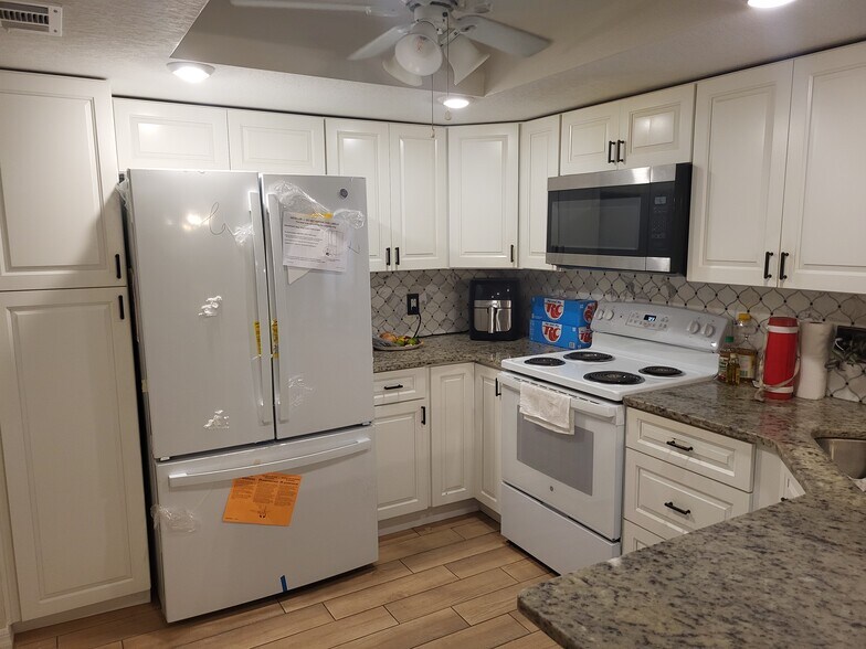 Building Photo - 149 Northshore Cir