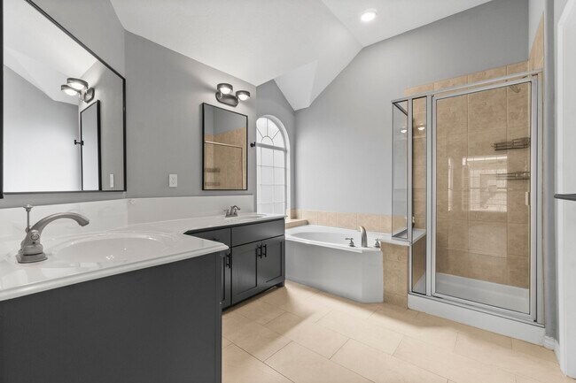 Building Photo - 3007 Rustic Gardens Dr