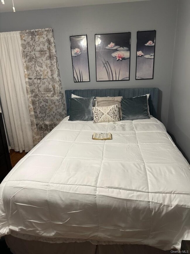 Primary Photo - 147-20 228th St