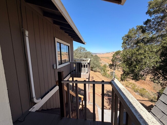 Building Photo - 17106 Shady Ln Dr