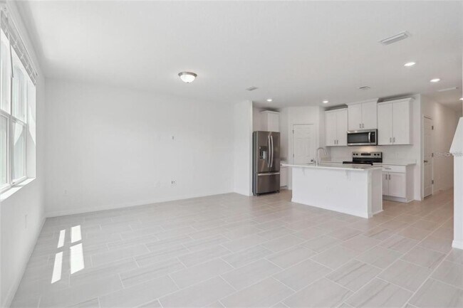 Building Photo - 16403 Bird of Paradise Ave