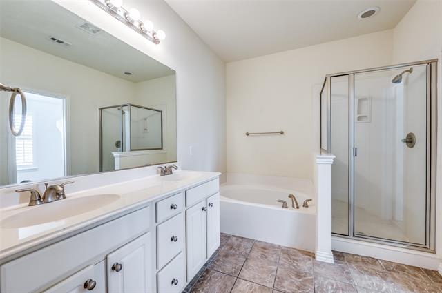 Building Photo - 1433 Fox Run Dr