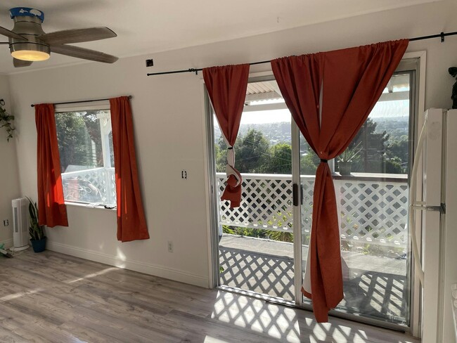 Building Photo - 4521 Westview Dr