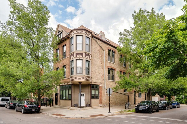 2054 W Charleston - Exterior VIew - Charleston 2054 W