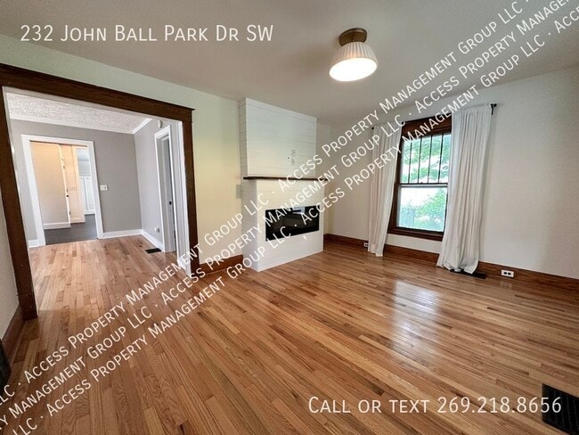 Building Photo - 232 John Ball Park Dr SW