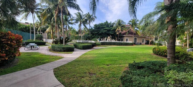 Building Photo - 6418 Emerald Dunes Dr