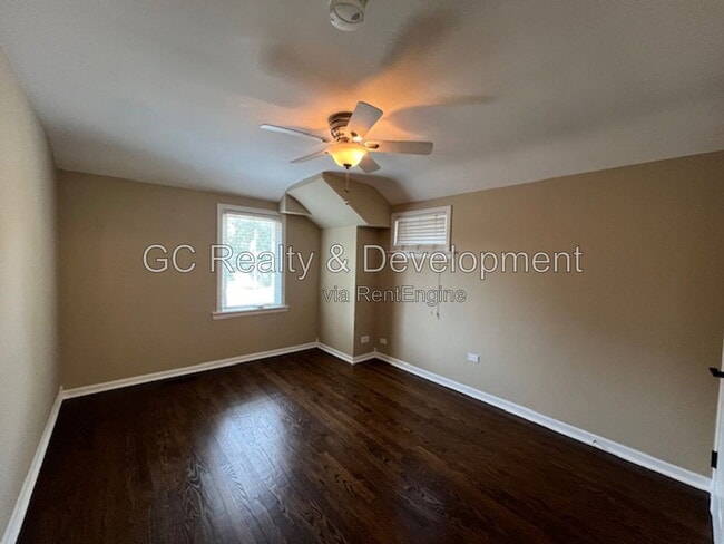 Building Photo - 2 Hiawatha Dr