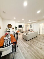 Building Photo - 12568 Ezra Cir Basement