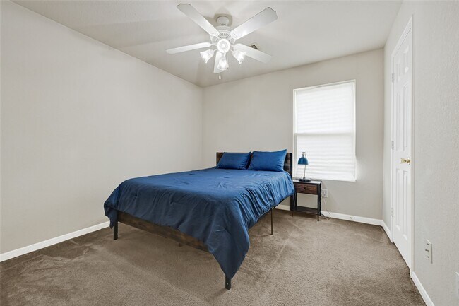 Building Photo - 15826 Sheldon Ridge Way