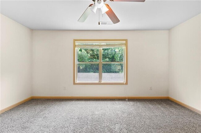 Building Photo - 1492 Station Ridge Ct SE