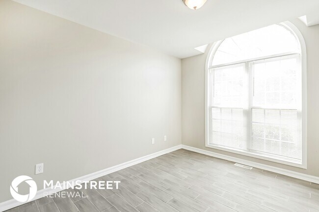 Building Photo - 60 Knottingham Ct