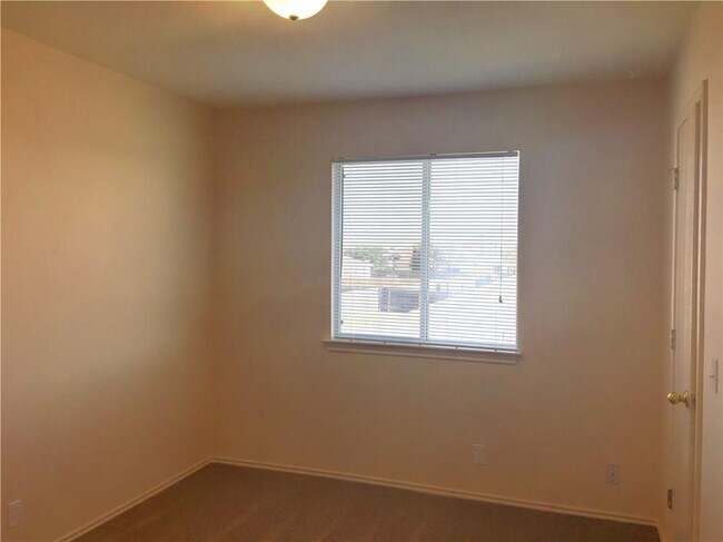 Building Photo - 109 Musselman Ct