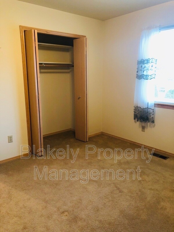 Building Photo - 4774 N Waterfront Way