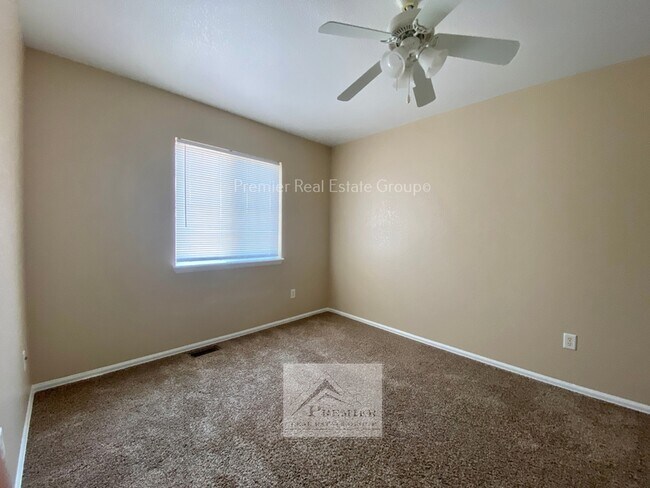 Building Photo - 7630 Duck Hawk Pl