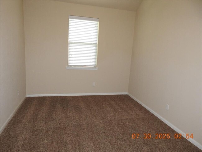 Building Photo - 3667 Raintree Village Dr