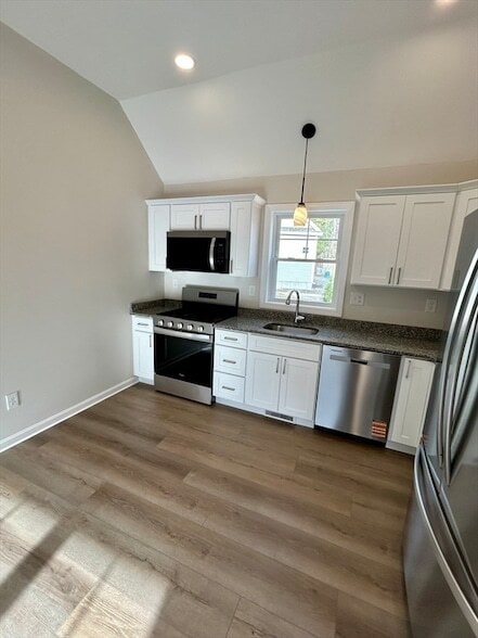 Building Photo - 265 Dunstable Rd