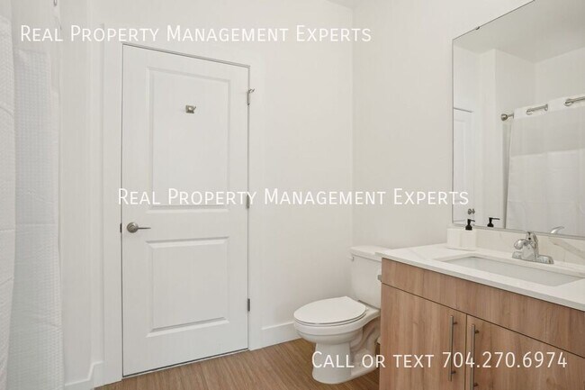 Building Photo - 14801 Statesville Rd