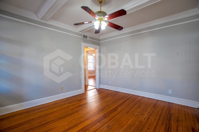 Building Photo - 729 Bonaventure Ave NE