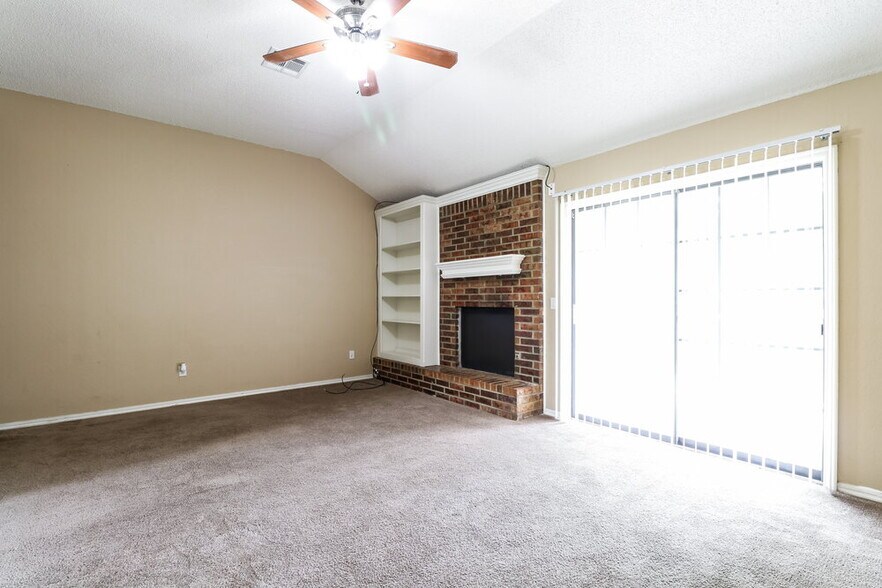 Building Photo - 324 Marrgate Dr