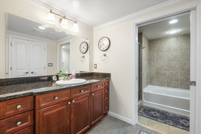 Building Photo - 121 N Monroe St