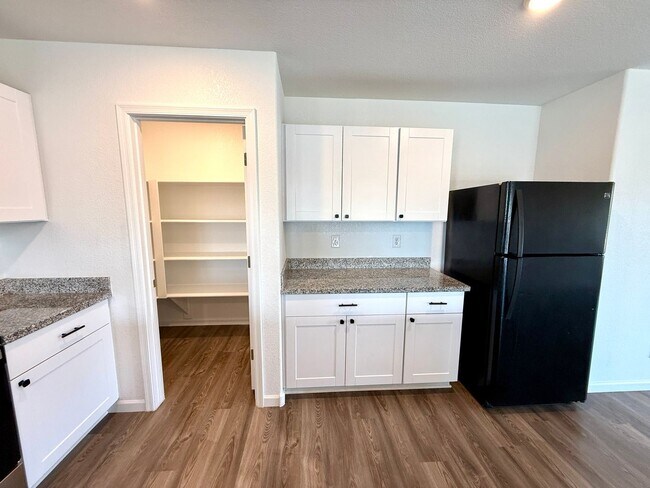 Building Photo - Spacious 4 Bedroom Home with Solar & Modern Upgrades- Available Now!