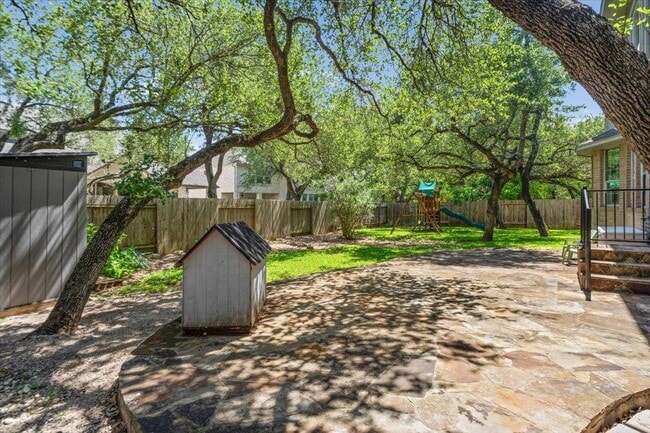 Building Photo - 6925 Larue Belle Cove