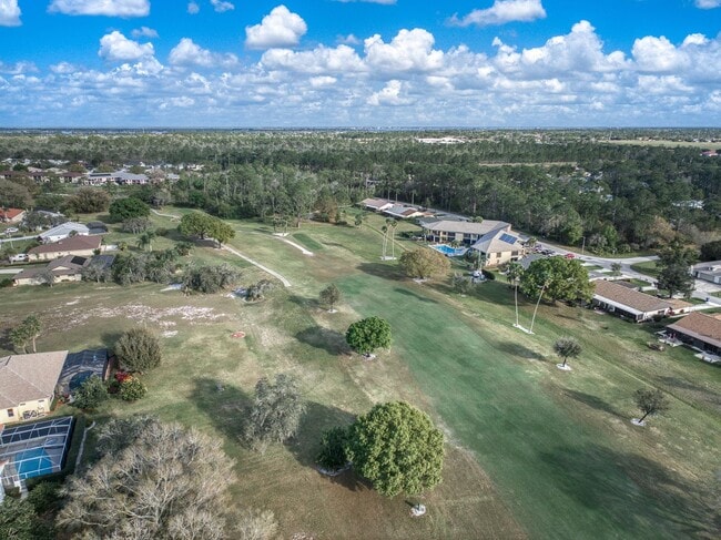 Building Photo - 3 Bedroom Home Located In The Sun N Lake Golf Community