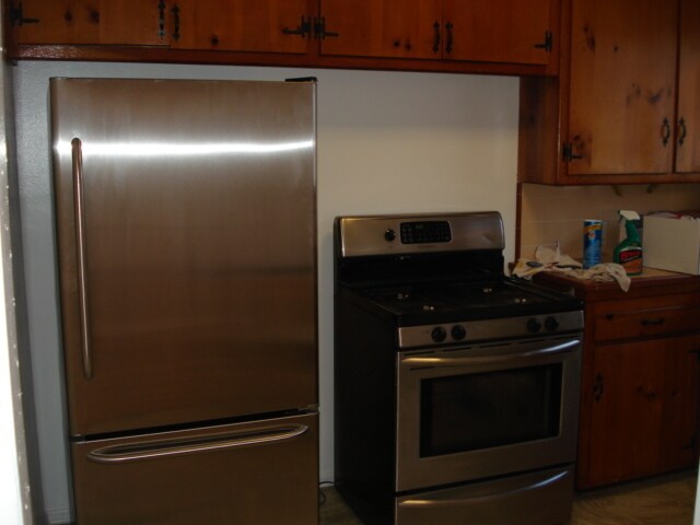 Building Photo - 1064 S Wooster St