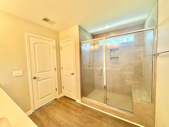 Building Photo - The Commons Community of Richmond Hill