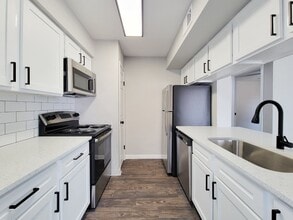 Building Photo - Champions Pointe Apartments