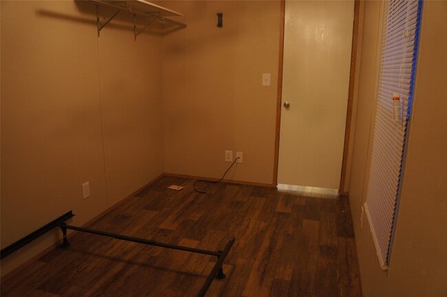 Building Photo - 601 Clear Lake Rd