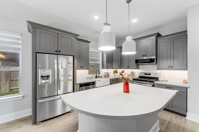 Building Photo - 23626 Providence Ridge Trail