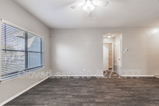 Building Photo - 410 Masonwood Dr