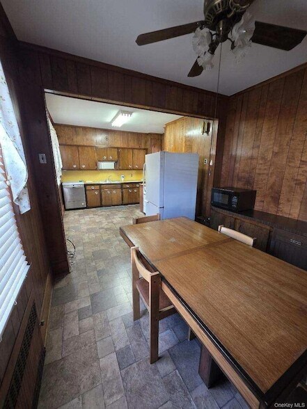 Building Photo - 69-35 Hessler Ave