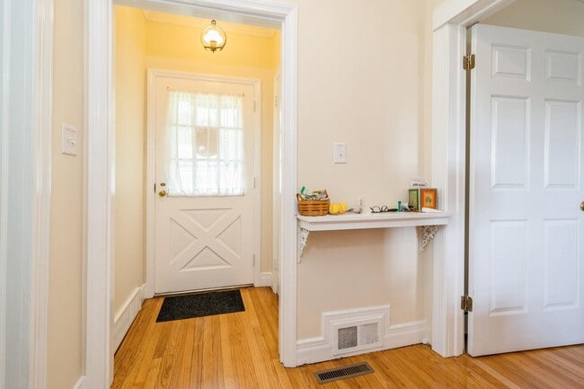 Building Photo - 1711 NY-17A