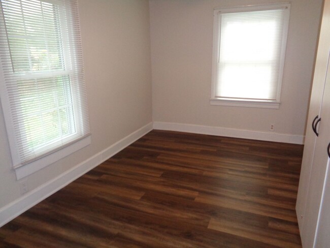 Building Photo - Cozy House for Rent in Kernersville