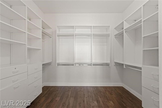 Building Photo - 425 Pinnacle Heights Ln