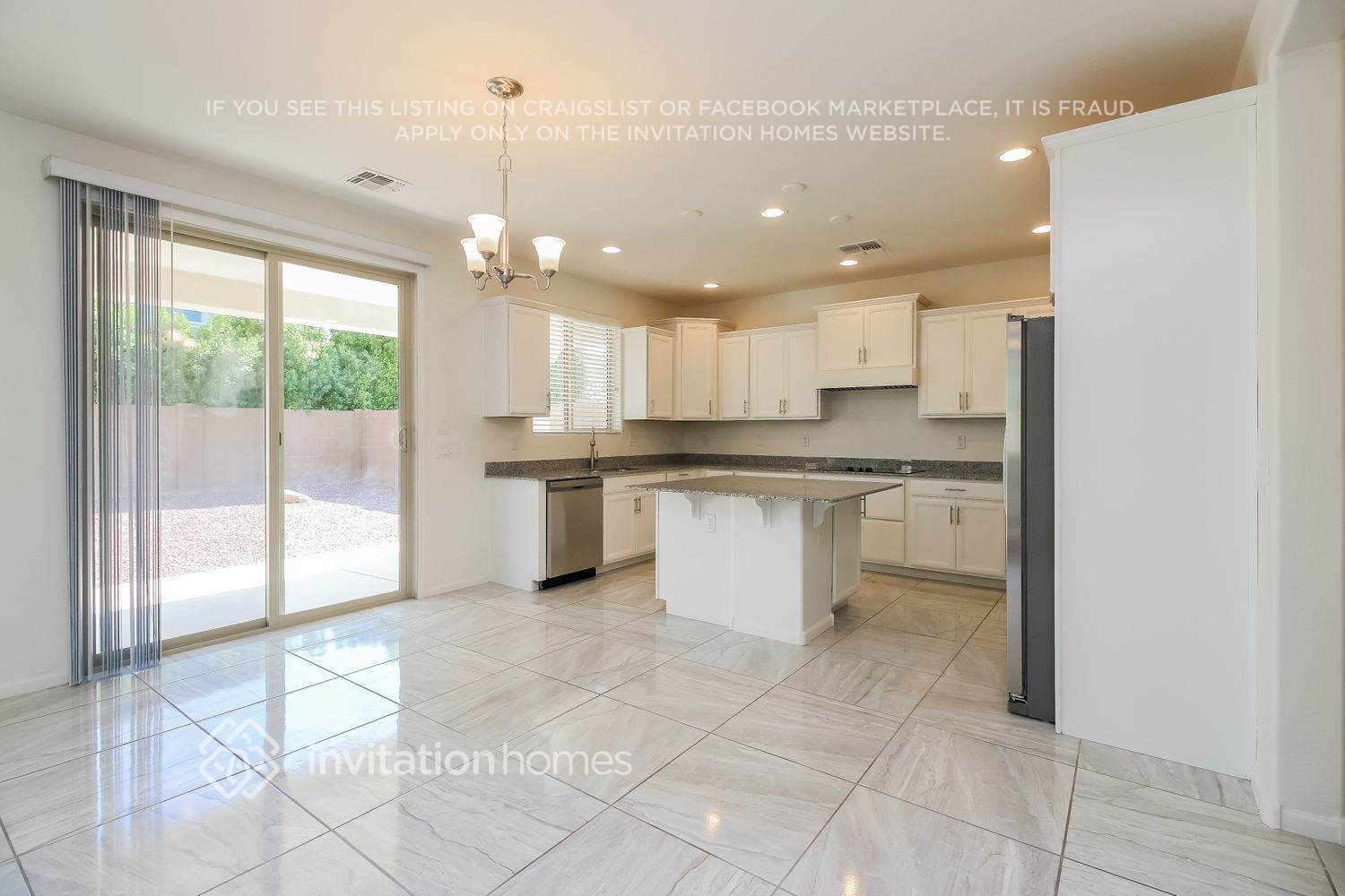 Building Photo - 10615 E Corbin Ave