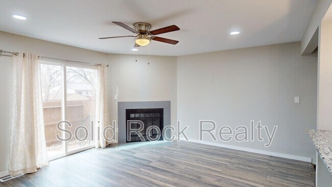Building Photo - 2331 Lexington Village Ln