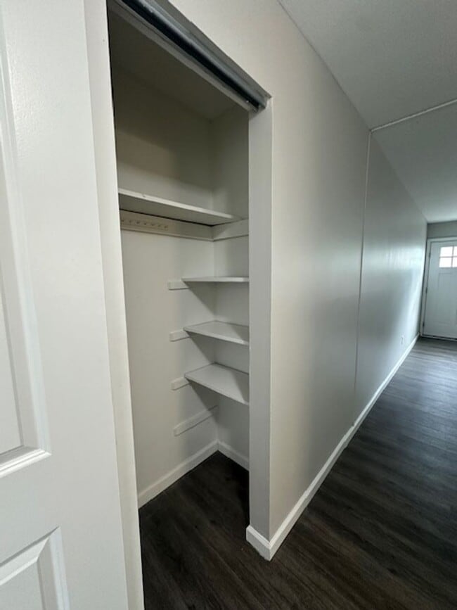 Building Photo - 2661 Medary Ave