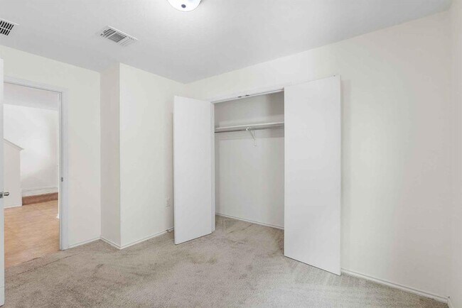 Building Photo - 11012 Culzean Dr