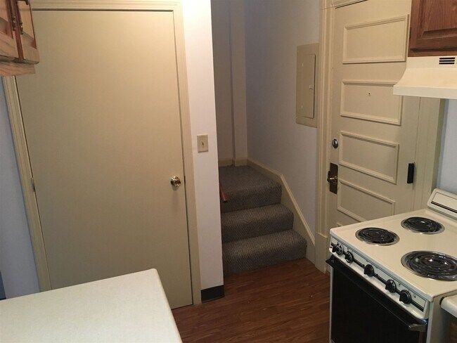 Building Photo - 124 Orange St