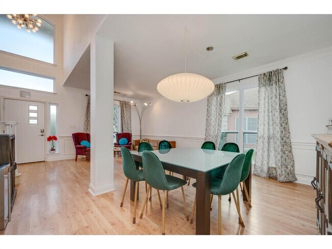 Building Photo - 4032 Dominion Cove