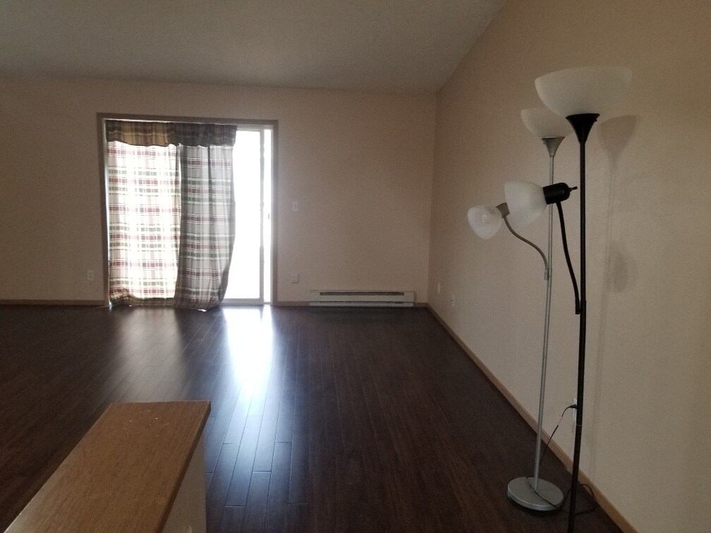 Building Photo - 1829 13th St E