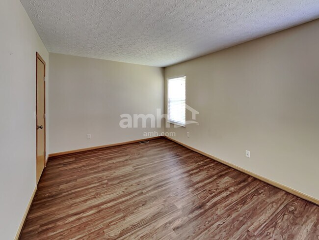 Building Photo - 7394 Winchester Cathedral Ct