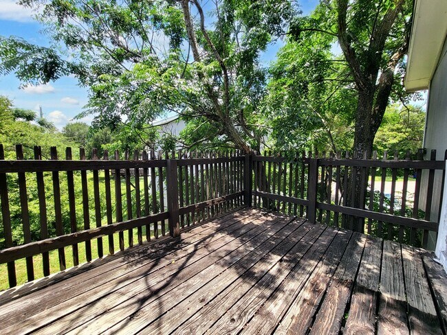 Building Photo - 4431 Whispering Valley Dr