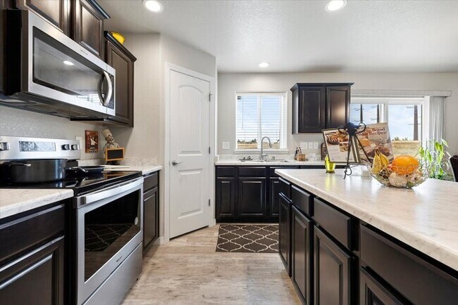 Building Photo - 10715 Horton Dr